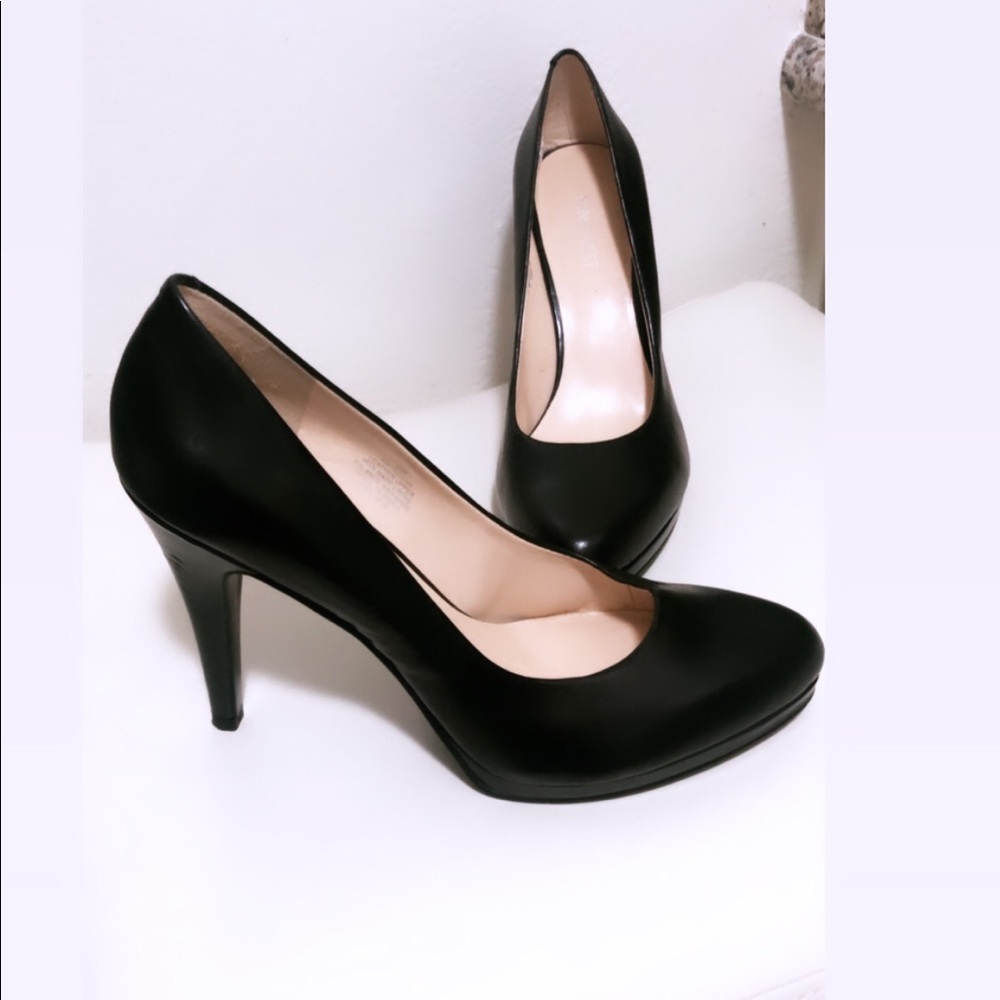Nine West black pumps size 9 used once